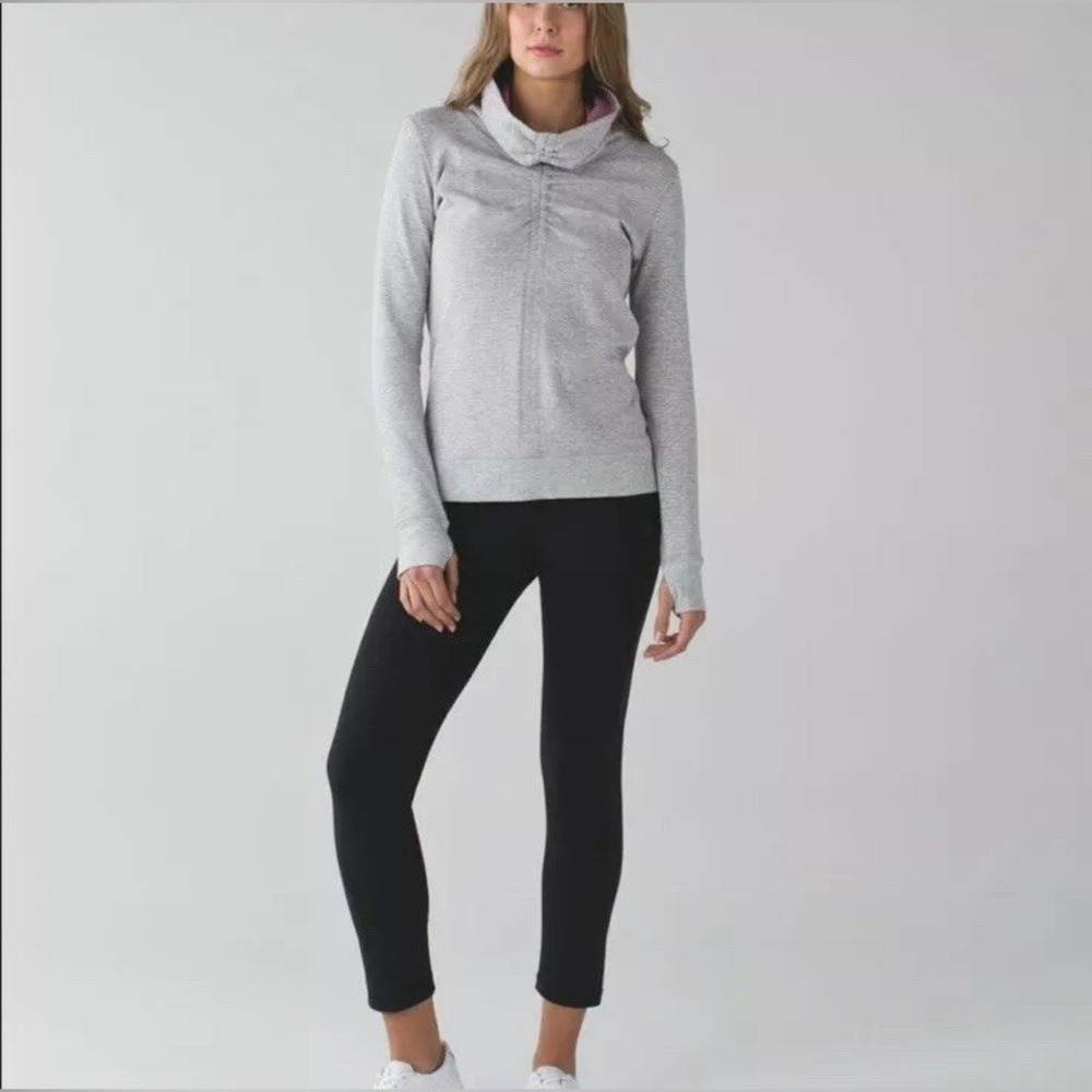 Lululemon Reversible Sweater Pullover Gray Size 6 Thumbholes